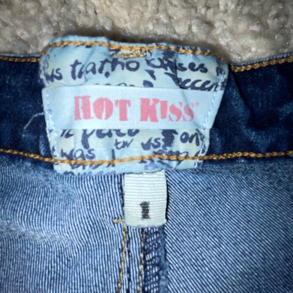 Hot Kiss Jean Shorts sz 1 - Picture 4 of 4
